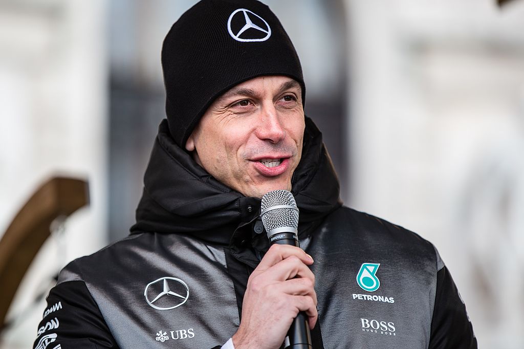 Mercedes gooit bommetje: ‘we brengen in 3 races meer dan Ferrari in 3 maanden’