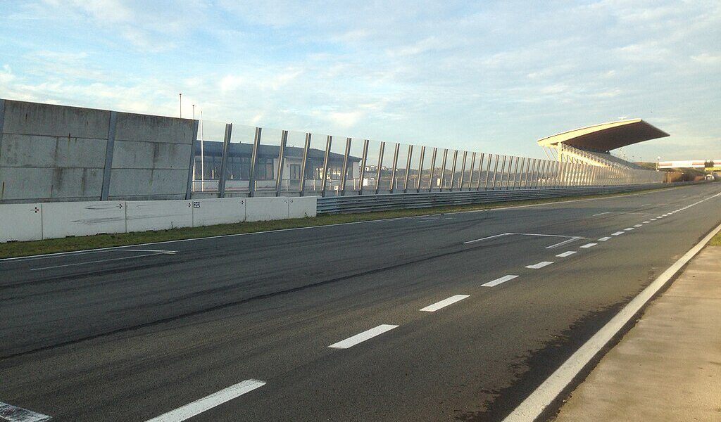 Weersvoorspellingen schetsen chaotisch Dutch GP-weekend met regen, wind en crashes
