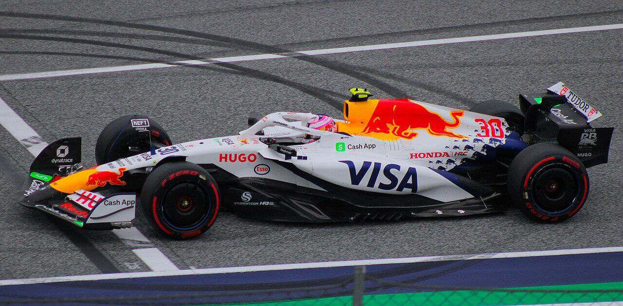 Zo ziet de procedure eruit als een F1-auto uitvalt – regels voor parkeren en veiligheid uitgelegd
