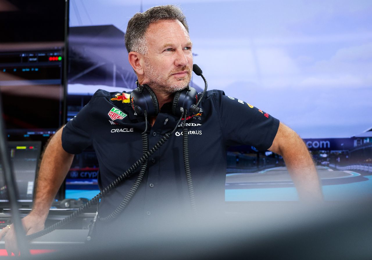 Horner hekelt Perez na zoveelste excuus over ‘koude banden’