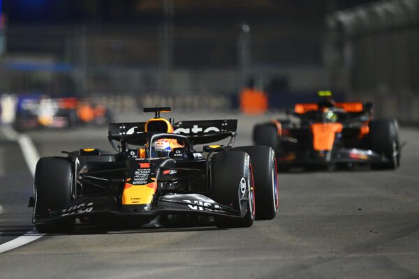 Mclaren en Red Bull Racing Singapore
