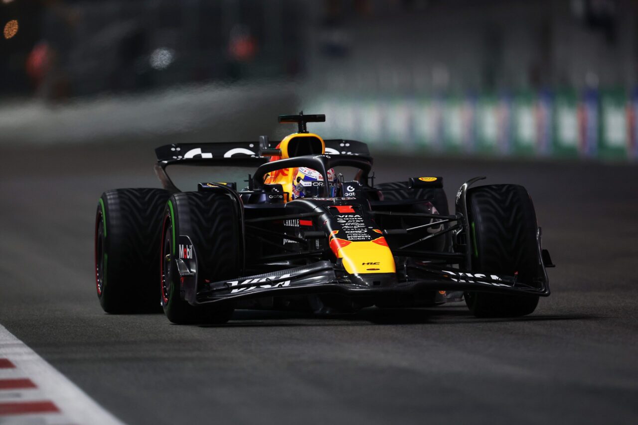 FIA erkent dat Red Bull zwakke plek in regels gebruikte bij motorwissel van Verstappen