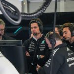 Mercedes George Russell en Toto Wolff