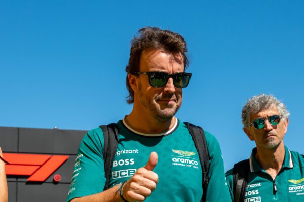 fernando alonso aston martin