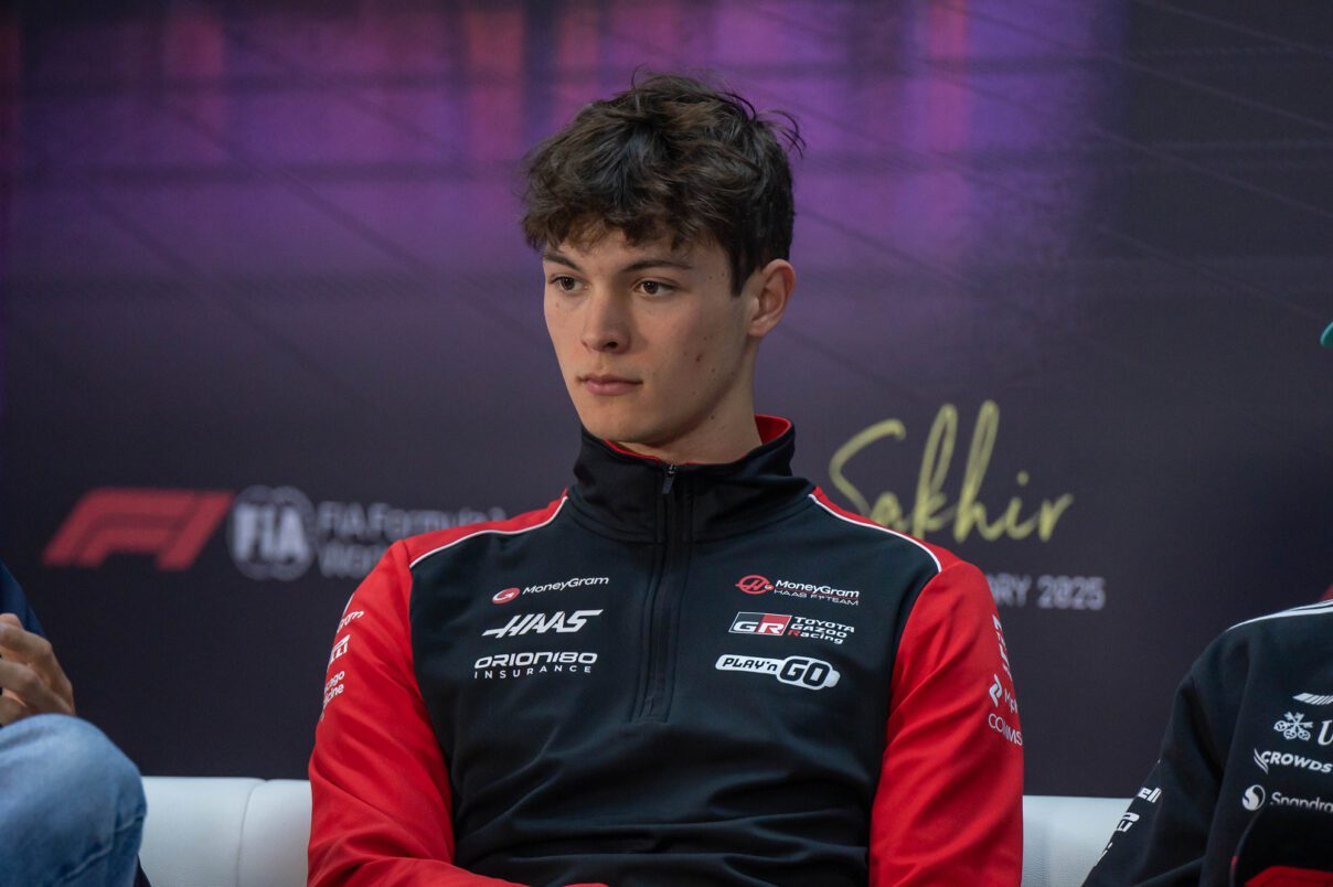 Oliver Bearman onthult: “Mijn carrièrepad ligt ook buiten de Formule 1”